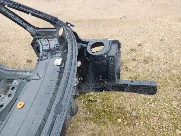 Panneau quart droit avant BMW 2 Gran Tourer OEM 475 image 9