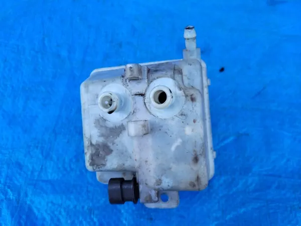 Depósito de líquido de freno OEM 32067271 para Opel Astra H image 4