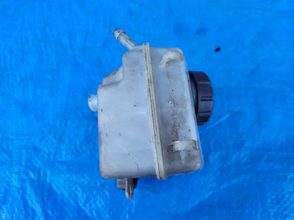 Depósito de líquido de freno OEM 32067271 para Opel Astra H image 5
