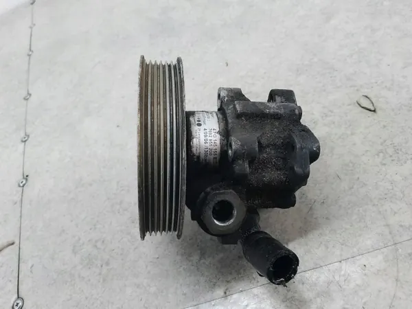 Pompe de direction Audi d'occasion OEM 4F0145155E image 2
