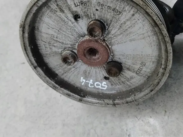 Pompe de direction Audi d'occasion OEM 4F0145155E image 3