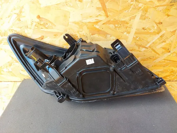 Vasen etuvalaisin Ford Focus II MK2 2007+ OEM 1754446 image 4