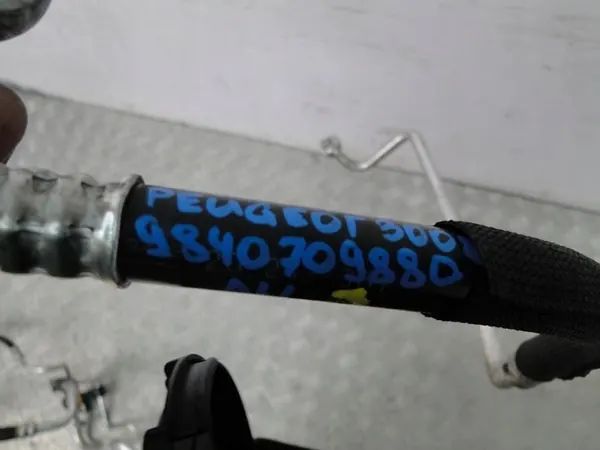 Ilmastointiletku Peugeot 3008 II 1.5 HDI image 3