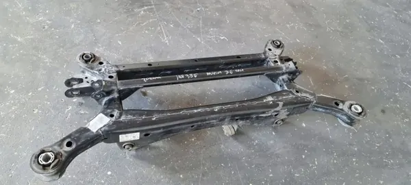 Chrysler Pacifica 2022 Achterophangingbalk OEM KTS30157 image 2