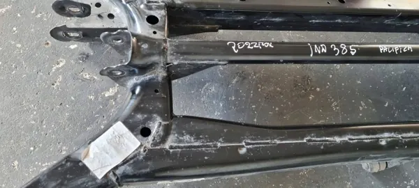 Chrysler Pacifica 2022 Achterophangingbalk OEM KTS30157 image 4