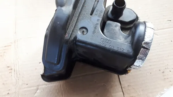 Öljyseparatori Audi S6 C7 4.0 TFSI image 2