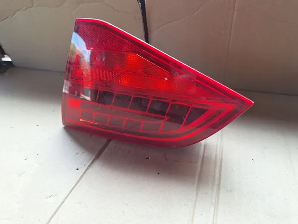 Lámpara trasera derecha para Audi A4 B8 image 3