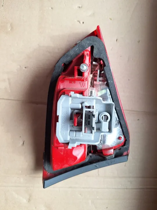 Lámpara trasera derecha para Audi A4 B8 image 5