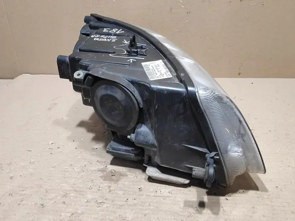 Vasen Bi-Xenon Ajovalaisin Skoda Superb II image 5