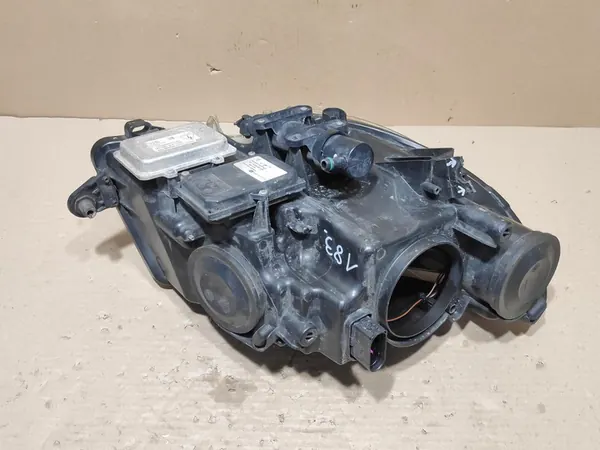 Vasen Bi-Xenon Ajovalaisin Skoda Superb II image 6