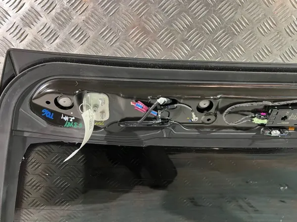BMW achterklepglas OEM UTO23319 voor 3-serie G20/G21 image 5