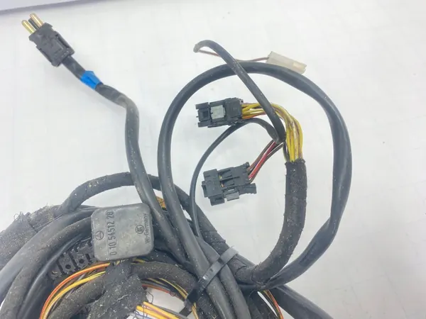 Aurinkoluukun asennusjohto Mercedes W124 image 9