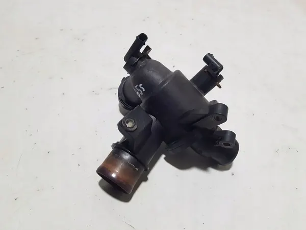 MERCEDES W205 X253 GLC W213 2.2 CDI Thermostat + Housing image 3
