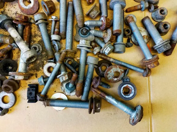 Tornillos suspensión OEM 4.7KG para VW Touran III 2017 image 3
