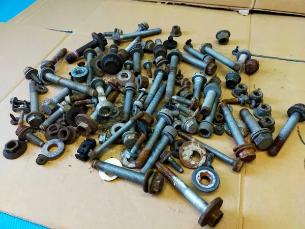 Tornillos suspensión OEM 4.7KG para VW Touran III 2017 image 7