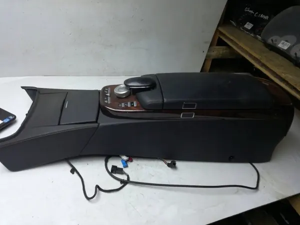 Middenarmleuningtunnel OEM 7110112 Mercedes S-Klasse W221 image 2