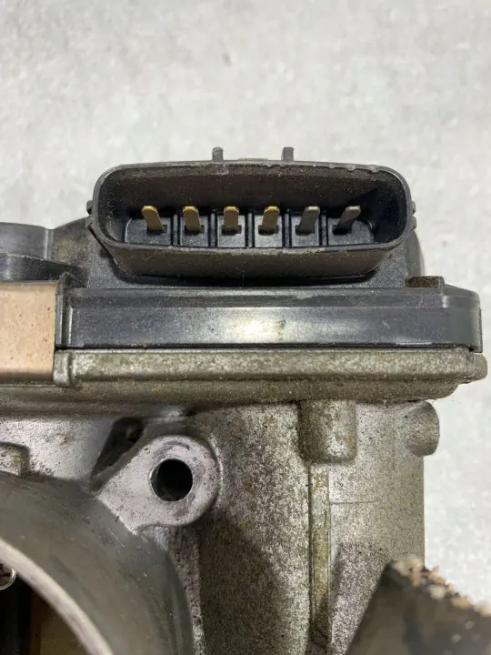 Subaru Outback Gasklep OEM FBZ18397 image 3
