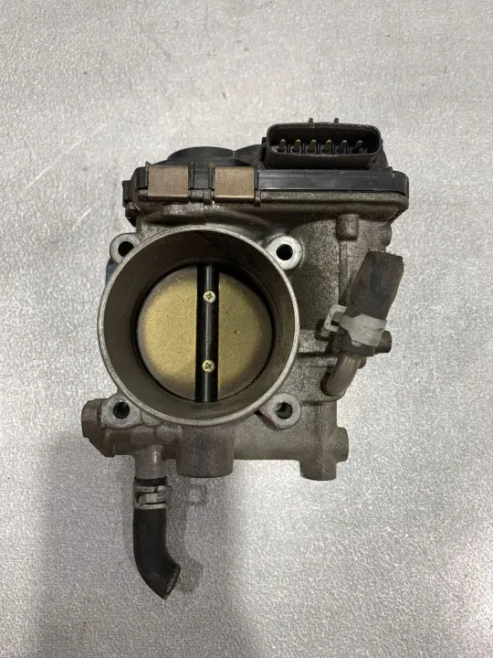 Subaru Outback Gasklep OEM FBZ18397 image 6