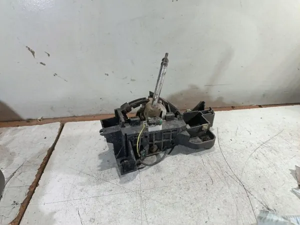 Selector de marchas Porsche 996 OEM 99642601109 image 2