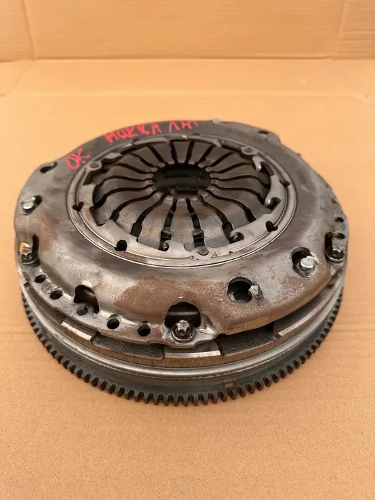 Kytkinpaketti kaksimassavanteella Opel 1.4 Insignia Astra Mokka OEM image 2