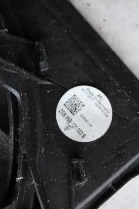 Porsche Macan 3.0 Kylarrubiner 95B121003B image 3