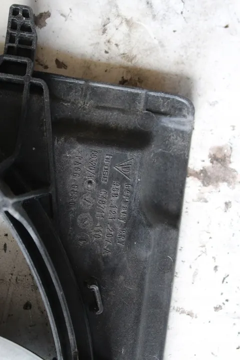 Porsche Macan 3.0 Kylarrubiner 95B121003B image 4