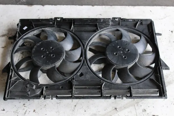 Porsche Macan 3.0 Kylarrubiner 95B121003B image 7