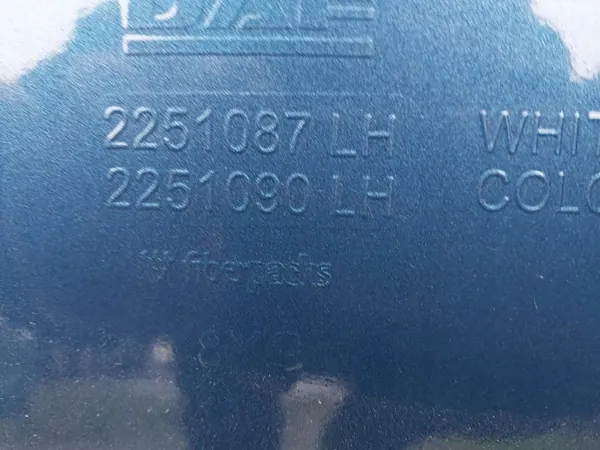 DAF XF Spoiler OEM 2251087 - Gebrauchte Kabinendachflügel image 3
