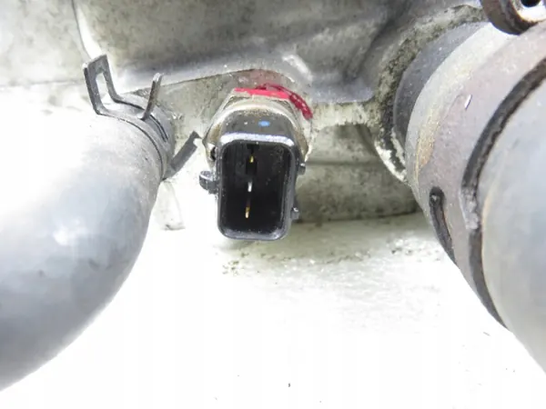 Hyundai i10 Sylinterikansi OEM 2211103241 - 1.2 16V image 6