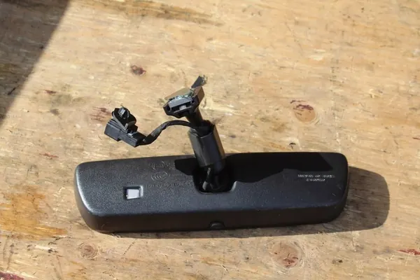 Sisäinen taustapeili Lexus UX 2021 image 4