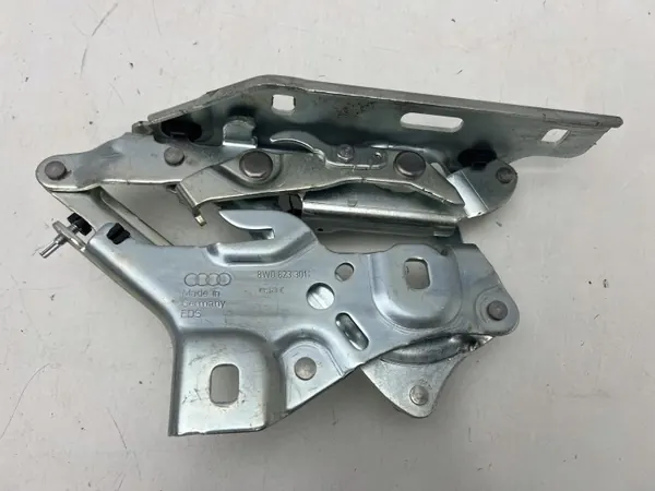 Dobradiça do Capô Audi A4 B9 8W Esquerda Dianteira OEM 8W0823301 image 2