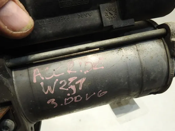 Fjädringskompressor Mercedes W251 3.0 CDI A2513202704 image 2