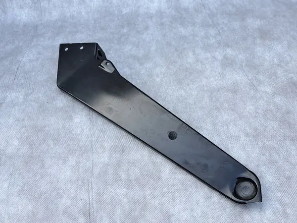 Suporte de cinto dianteiro esquerdo VW Passat B8 image 2