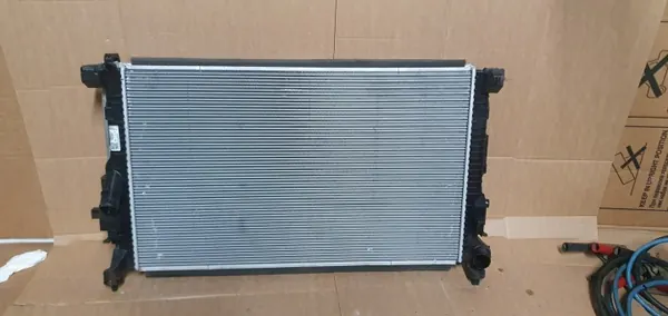 OEM 214606085R Jäähdytin-sarja Duster 2026 image 2
