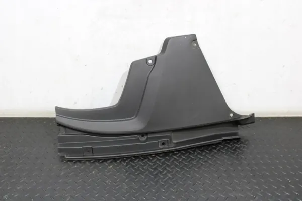 Panel izquierdo OEM 670042320 Maserati Levante image 2
