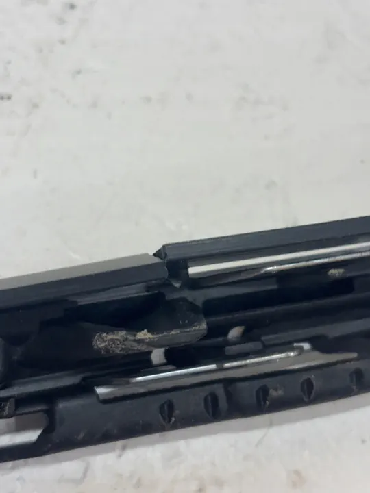 Griglia paraurti anteriore destra VW Touareg III 760853598A image 9