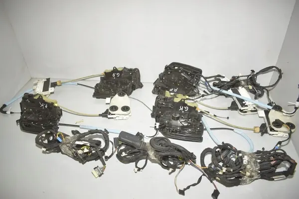 Ensemble de serrures avec fermeture BMW X5 (F15, F85) 7419842 image 2