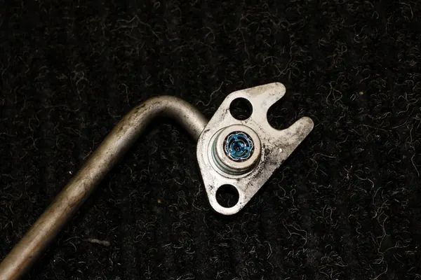 Ohjaustehostinletku AUDI Q5 2.0L bensiini OEM 8R1422893H image 3