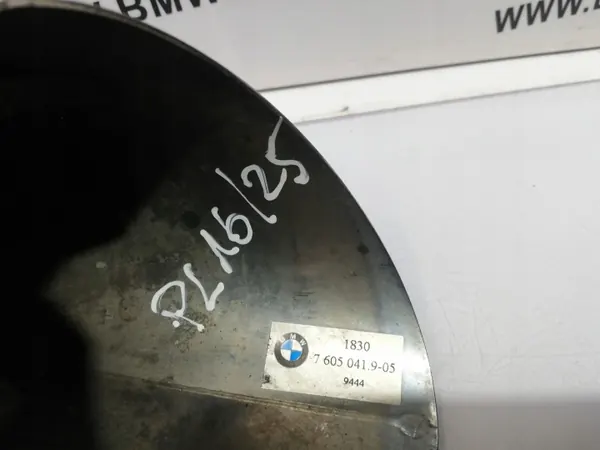 BMW OEM 18307605041 Embout d'échappement chromé image 5