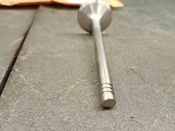 Válvula de admissão Ford Escort Mk5 1.8D OE 6781619 image 5