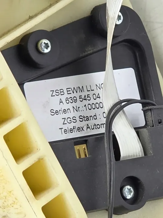 Selector de Marchas Mercedes-Benz OEM A6395450432 Usado image 6