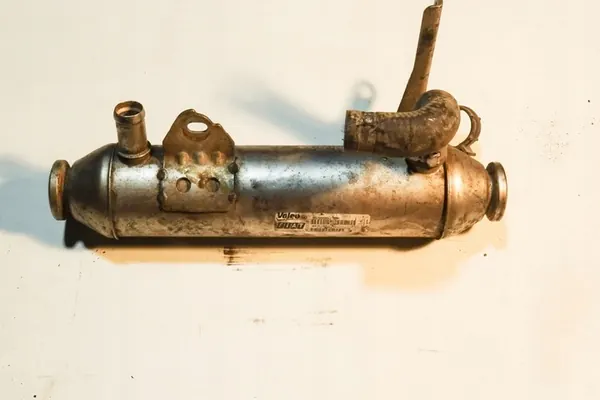 EGR-jäähdytin ALFA ROMEO 147 1.9L diesel 2007 OEM 46810017 image 3