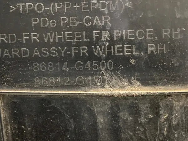 Vorderer rechter Kotflügel OEM 86814-G4500 Hyundai i30 Hatchback image 4