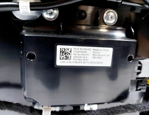 Console central Tesla MODEL 3 2019 1499043-00-A image 10