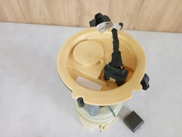 BRANDSTOFPOMP MERCEDES B-KLASA W245 LIFT 1.5 BENZ A1694701694 image 2