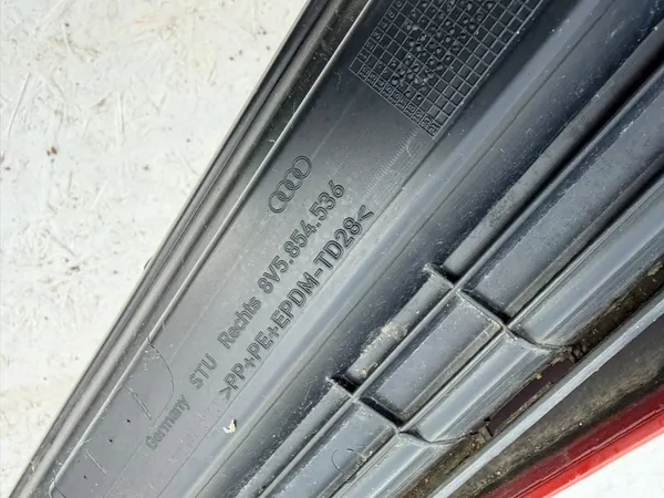 Audi A3 S3 8V Right Side Sill Red 8V5853860 image 7