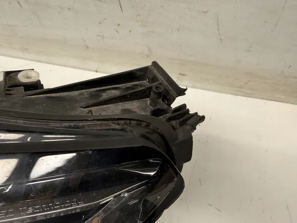 308 T9 Faro Izquierdo FULL LED 9677832480 image 5