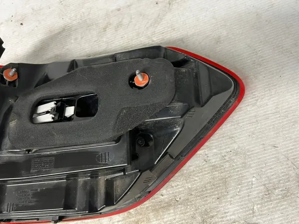 Linker achterlamp Mercedes W212 A2129061703 image 9