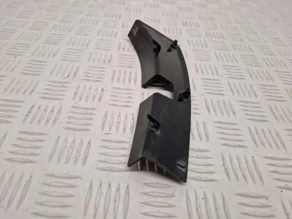Cache phare arrière gauche OEM 5E9945311 Skoda Octavia III image 8