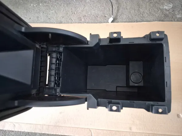 Accoudoir OEM PODŁOKIETNIK TUNELU Cuir pour Suzuki Vitara image 5